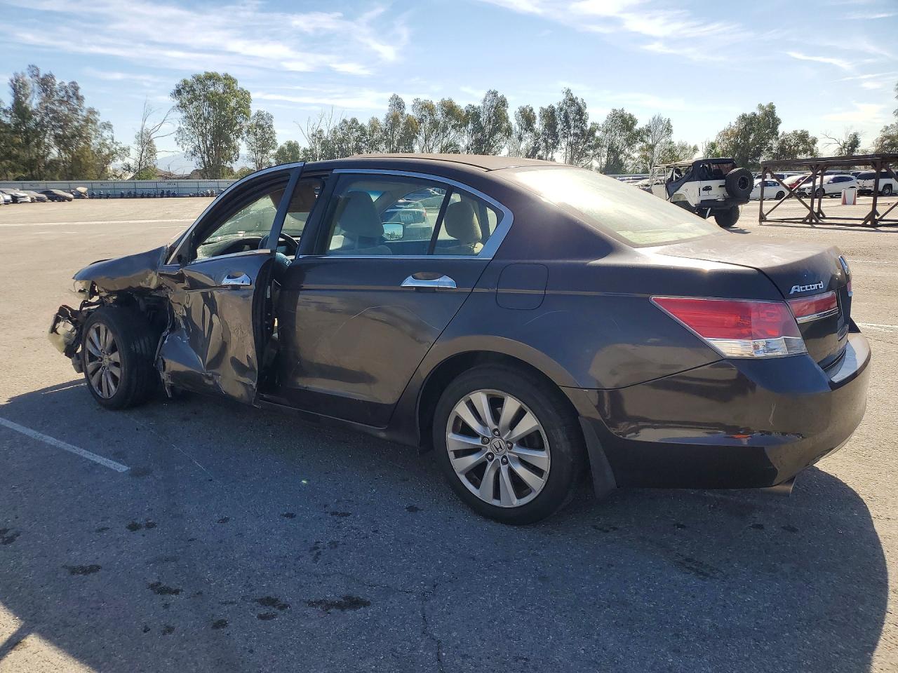 2011 HONDA ACCORD EX photo 3