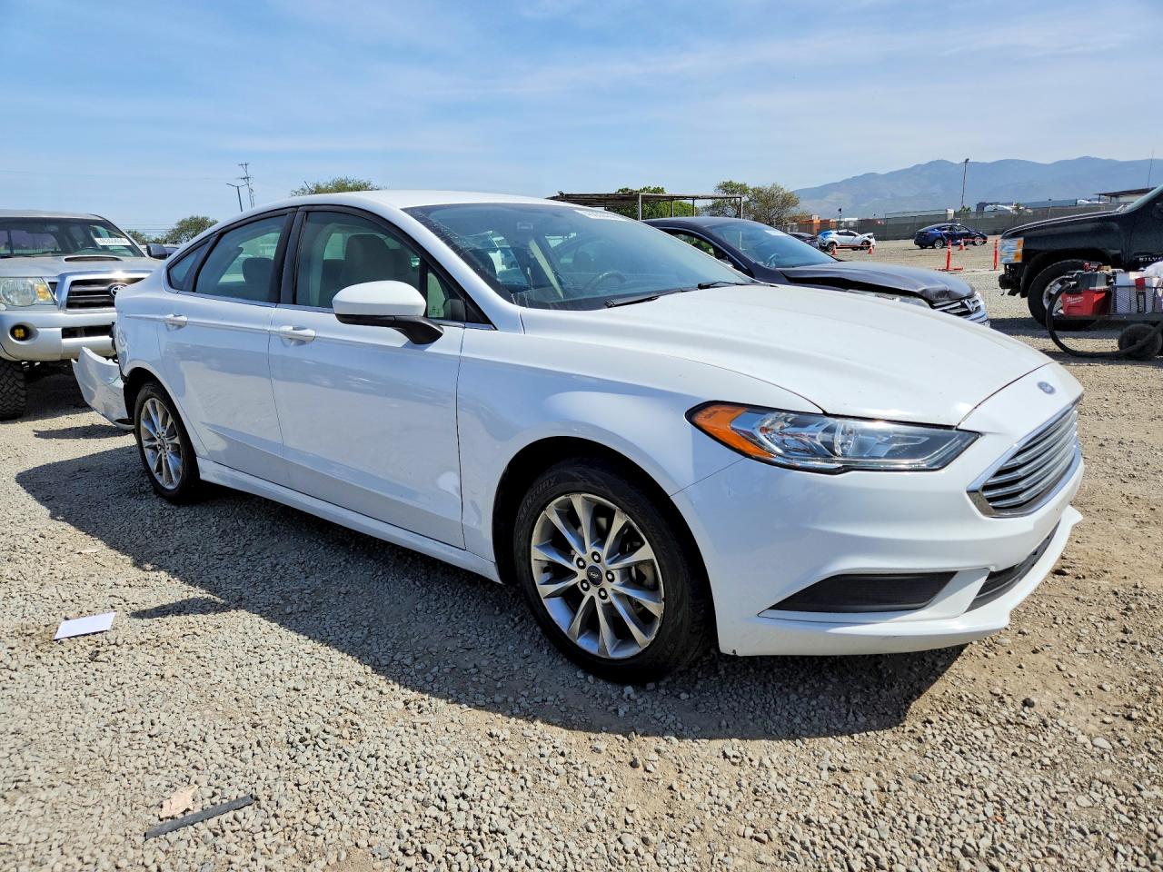 2017 FORD FUSION SE HYBRID photo 4