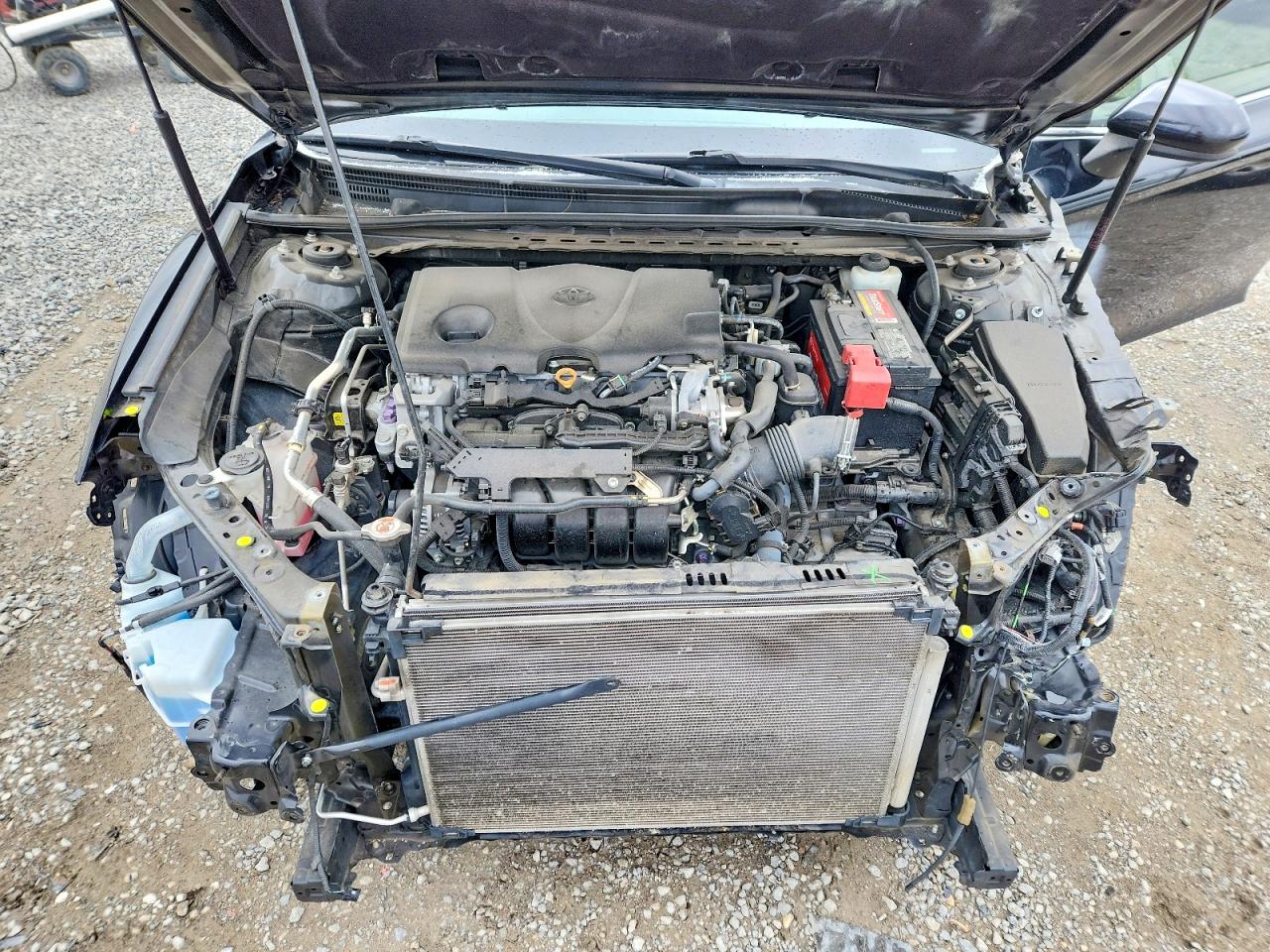 2019 TOYOTA CAMRY SE photo 31
