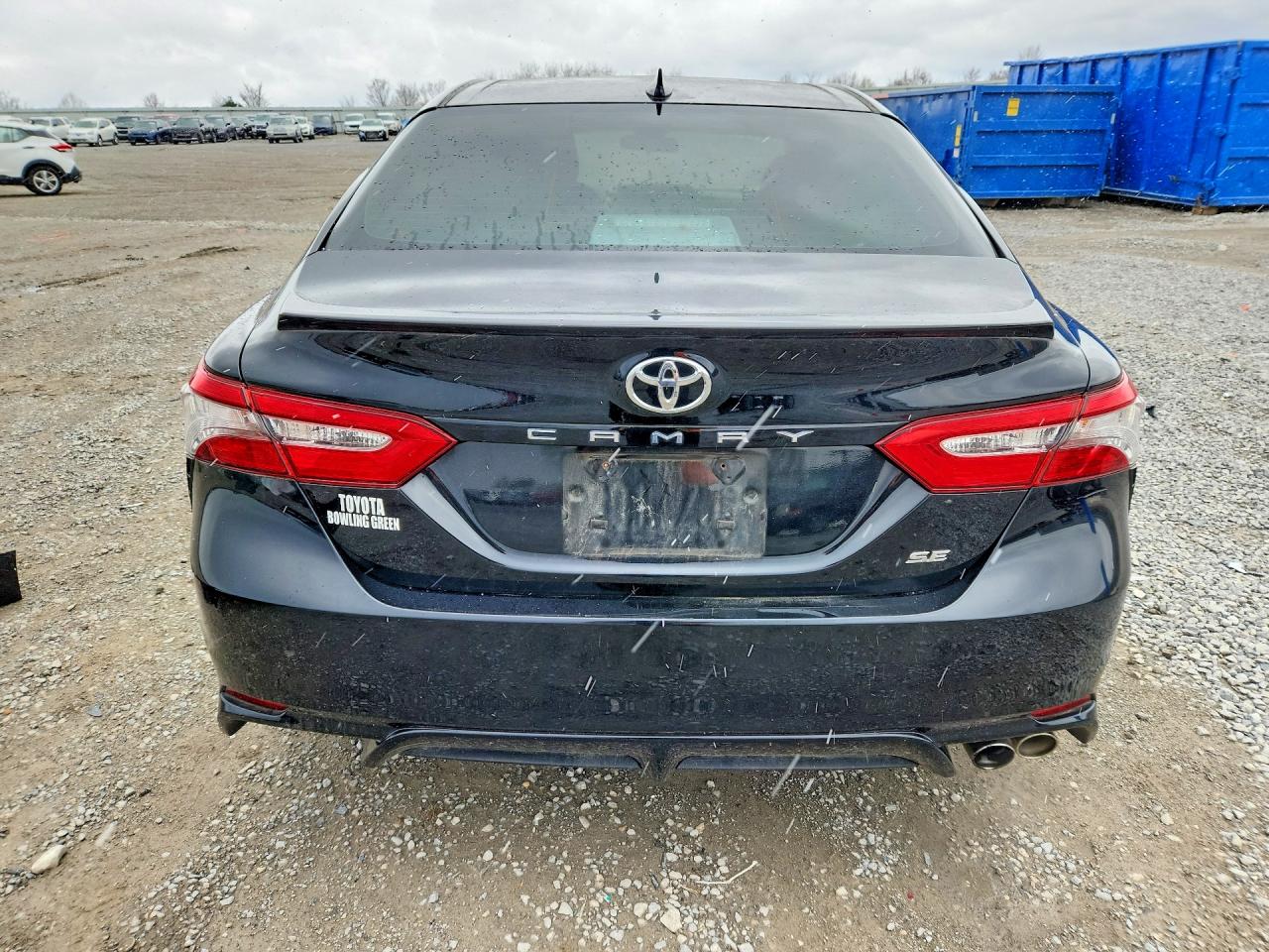 2019 TOYOTA CAMRY SE photo 16