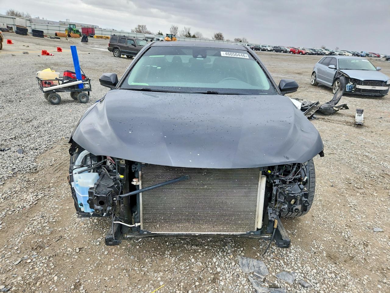 2019 TOYOTA CAMRY SE photo 13