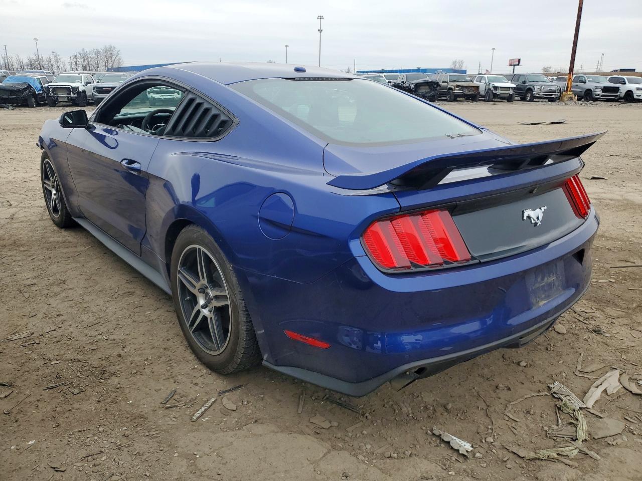 2016 FORD MUSTANG photo 2
