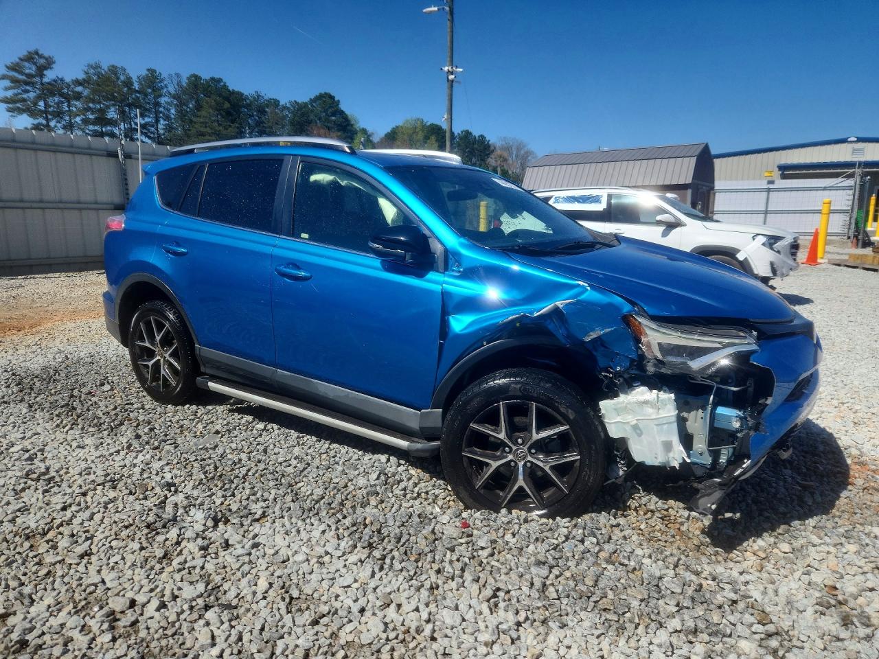 2017 TOYOTA RAV4 SE photo 7
