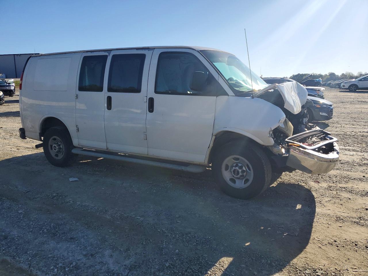 2014 GMC SAVANA G2500 DELIVERY VAN photo 4