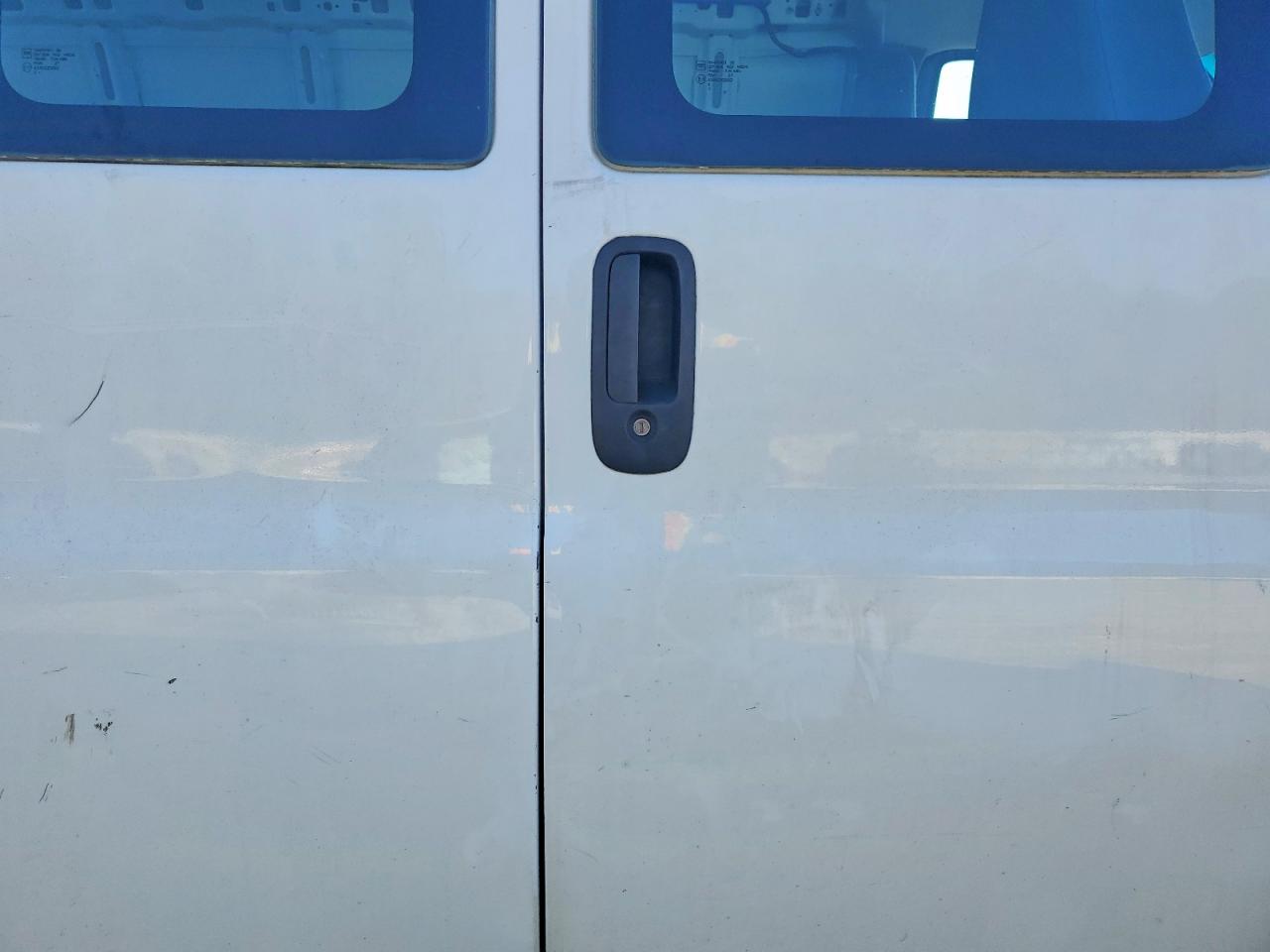 2014 GMC SAVANA G2500 DELIVERY VAN photo 11