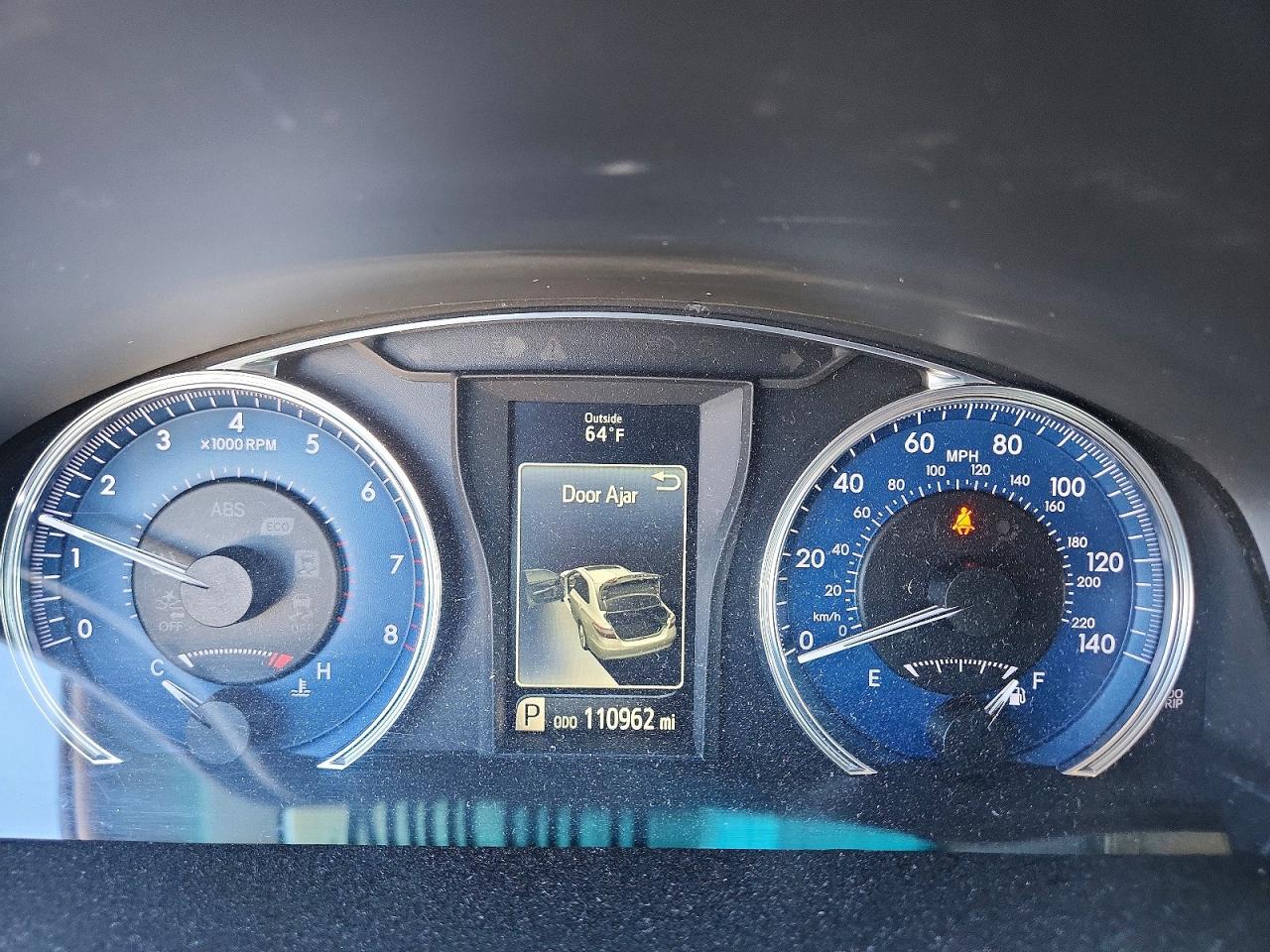 2017 TOYOTA CAMRY LE photo 9