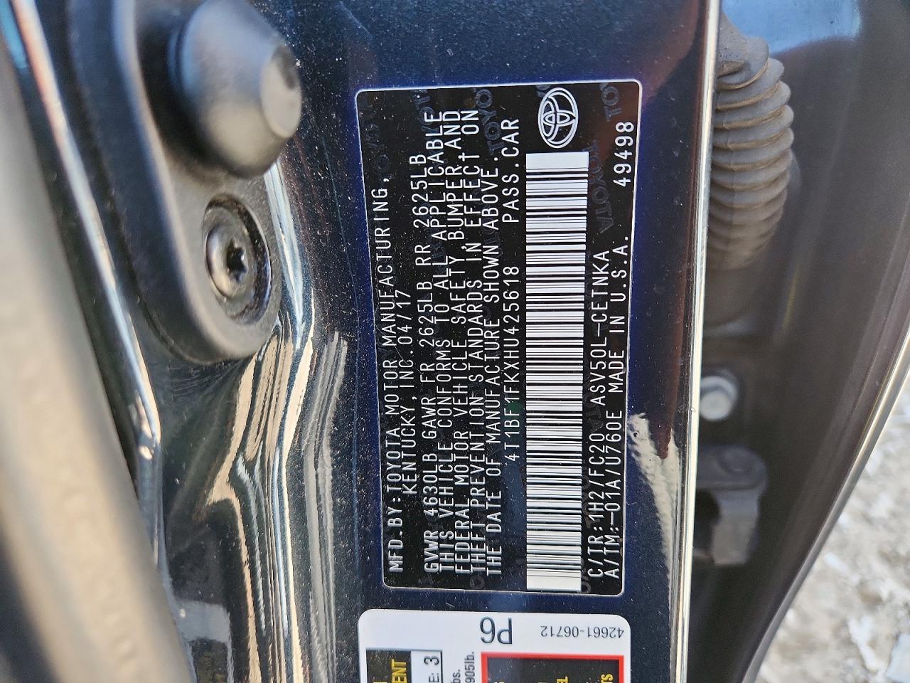 2017 TOYOTA CAMRY LE photo 12