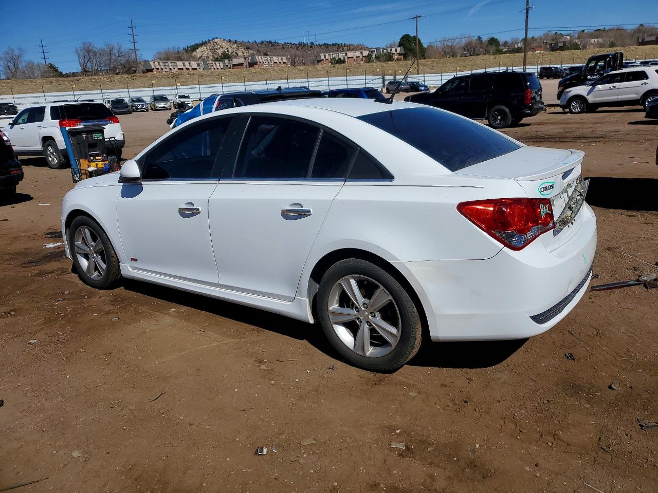 2014 CHEVROLET CRUZE LT photo 2