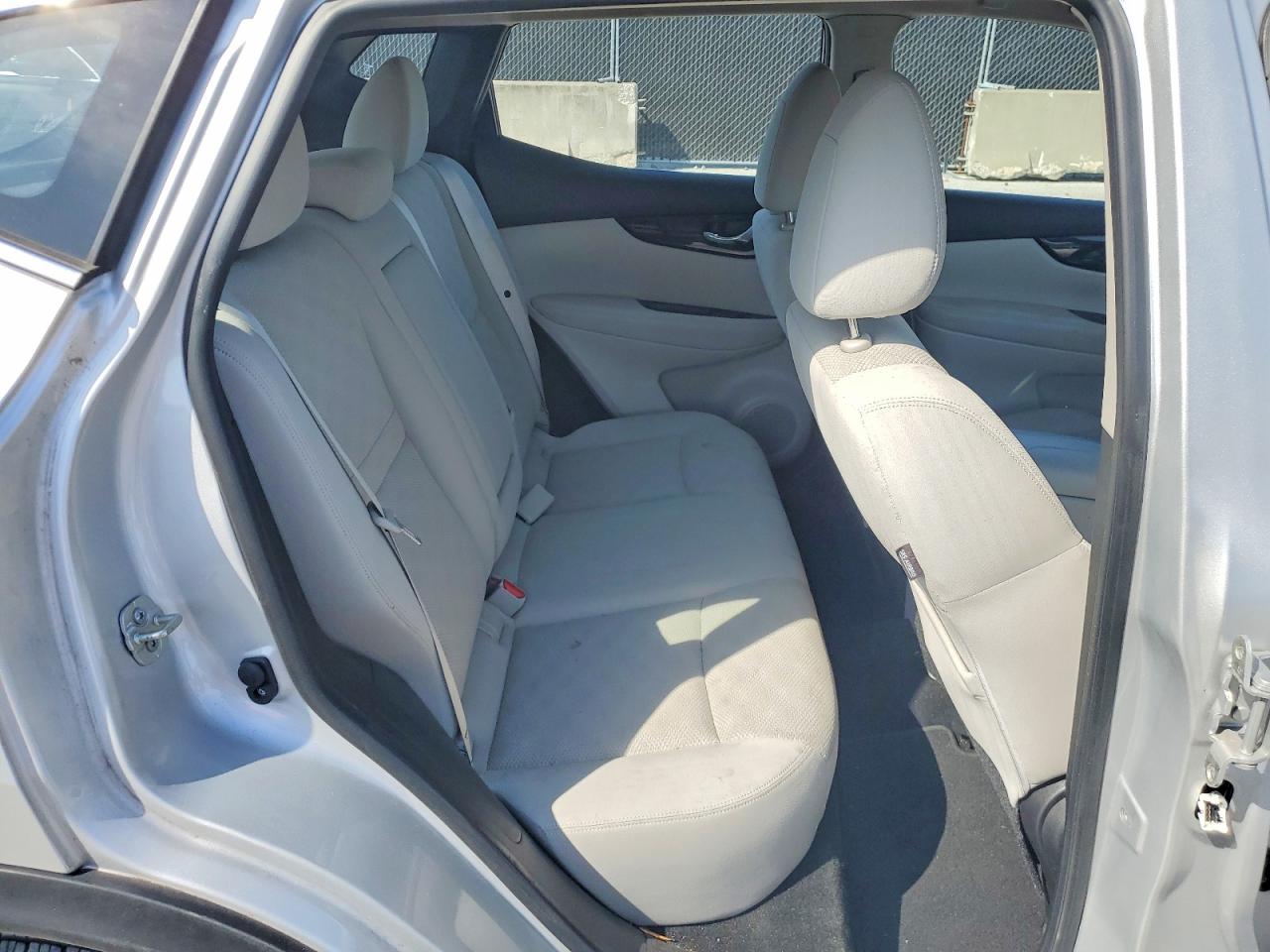 2018 NISSAN ROGUE SPORT SV photo 21