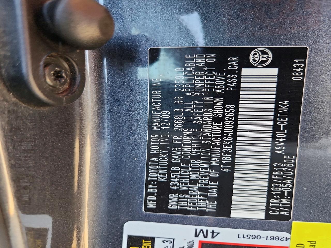 2010 TOYOTA CAMRY LE photo 12
