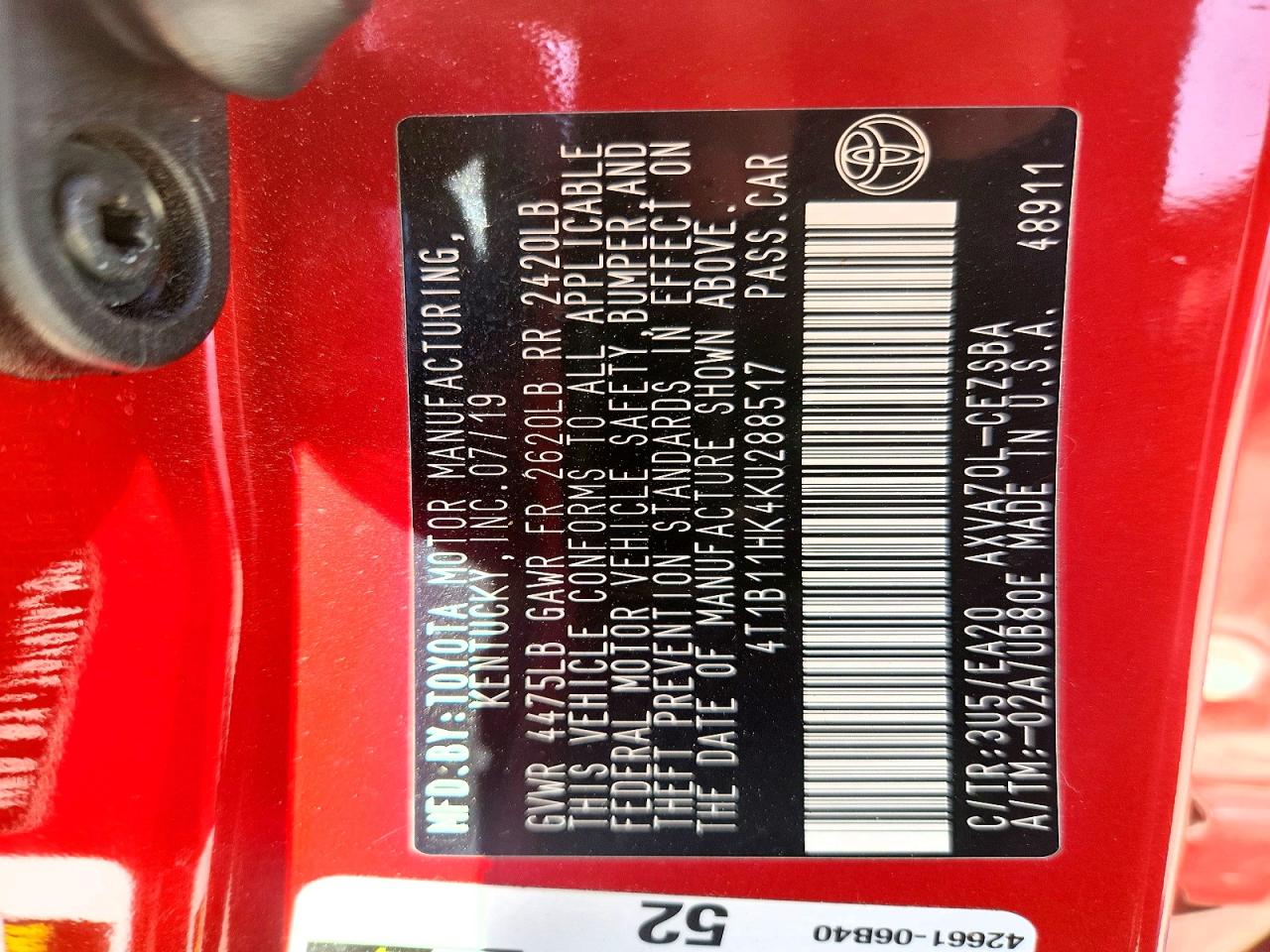 2019 TOYOTA CAMRY SE photo 25
