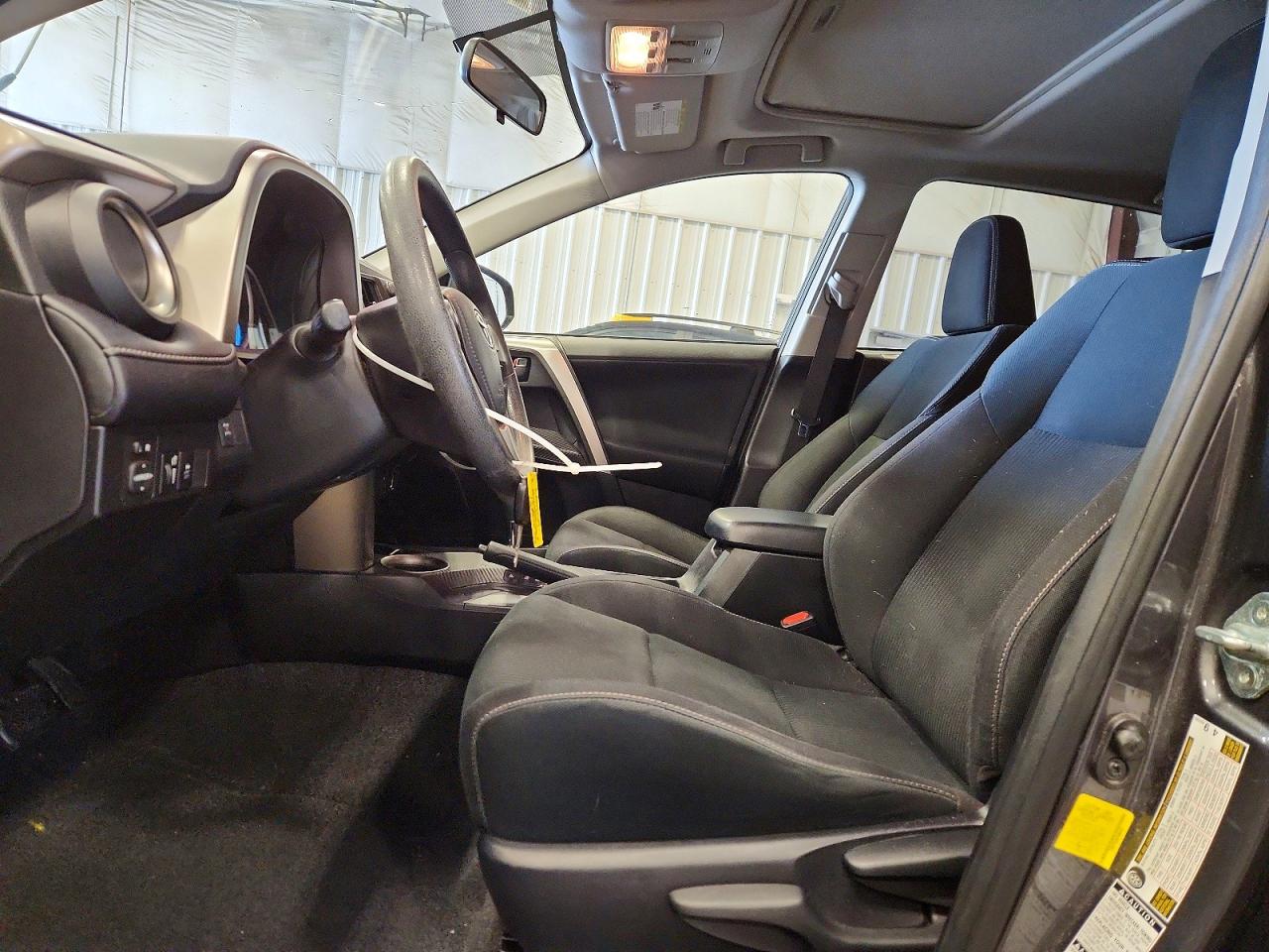 2013 TOYOTA RAV4 XLE photo 13