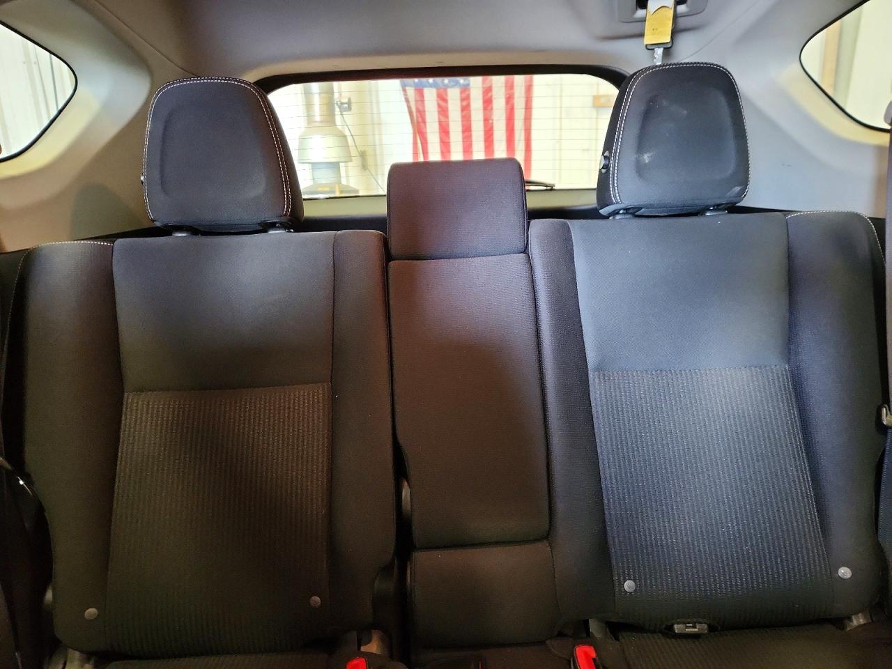 2013 TOYOTA RAV4 XLE photo 19