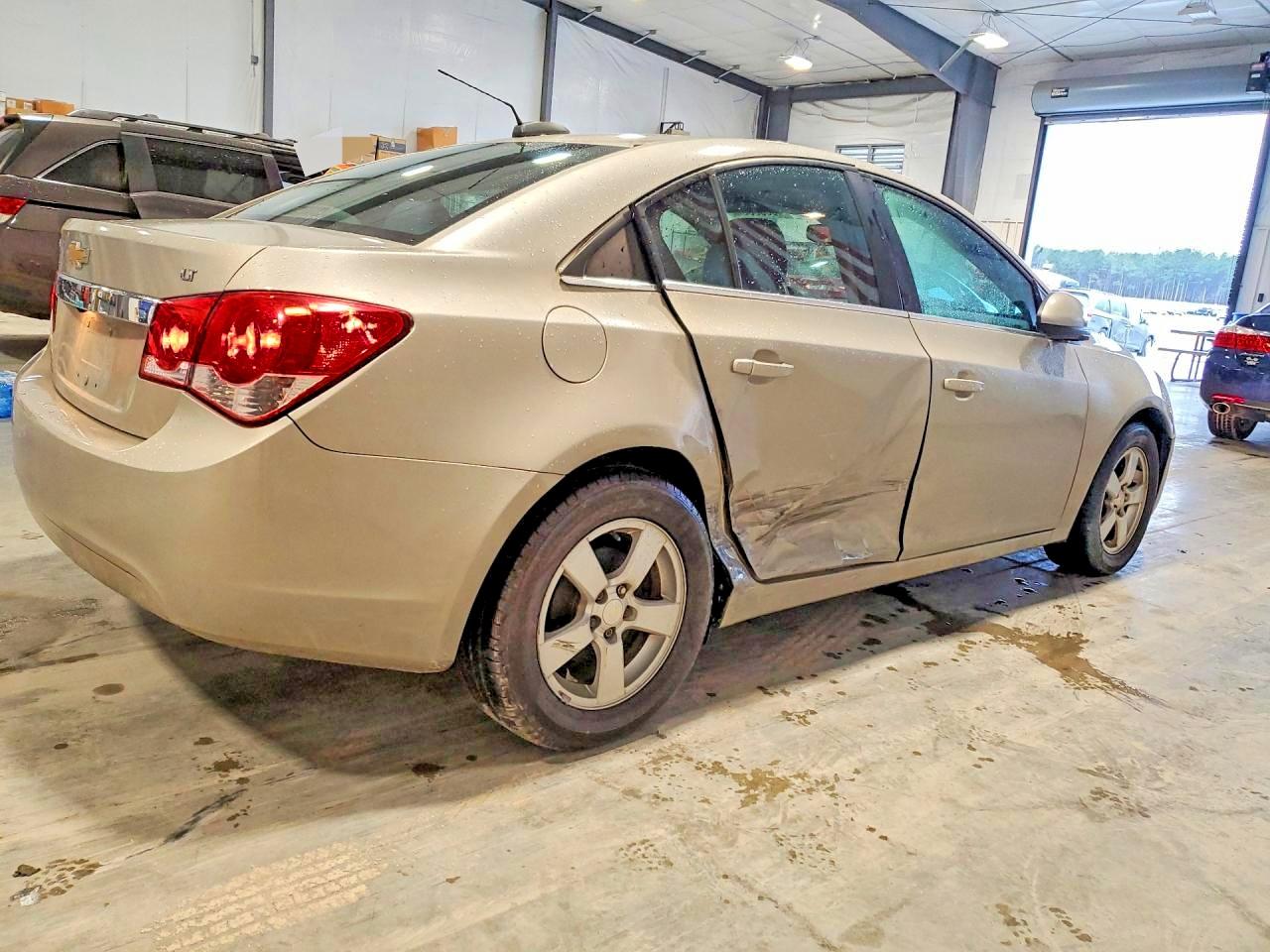 2016 CHEVROLET CRUZE photo 7