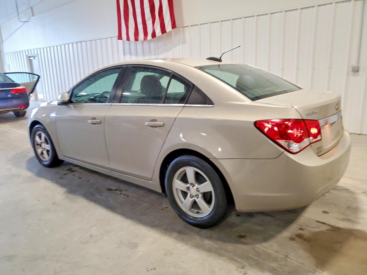2016 CHEVROLET CRUZE photo 4