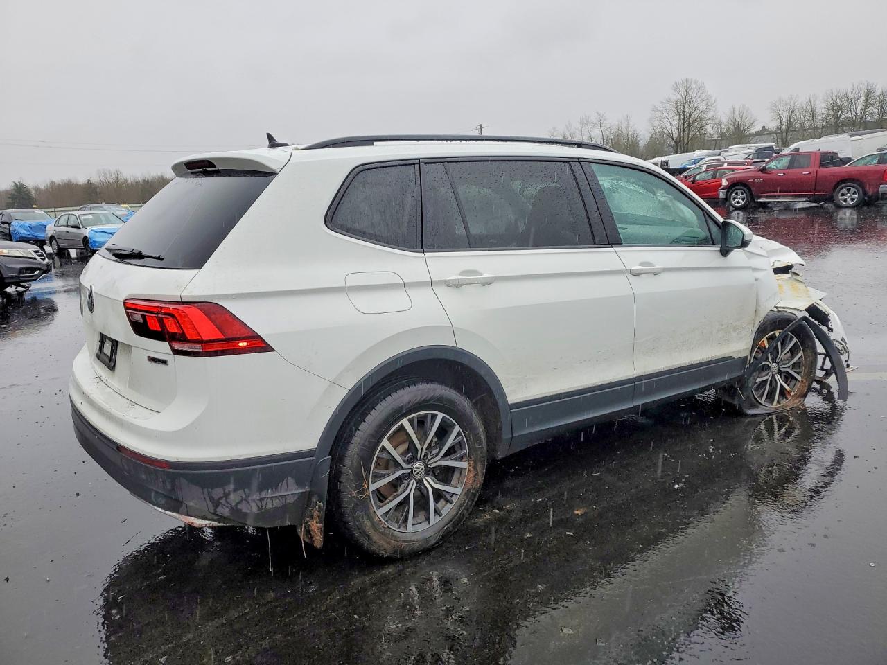 2021 VOLKSWAGEN TIGUAN S photo 5