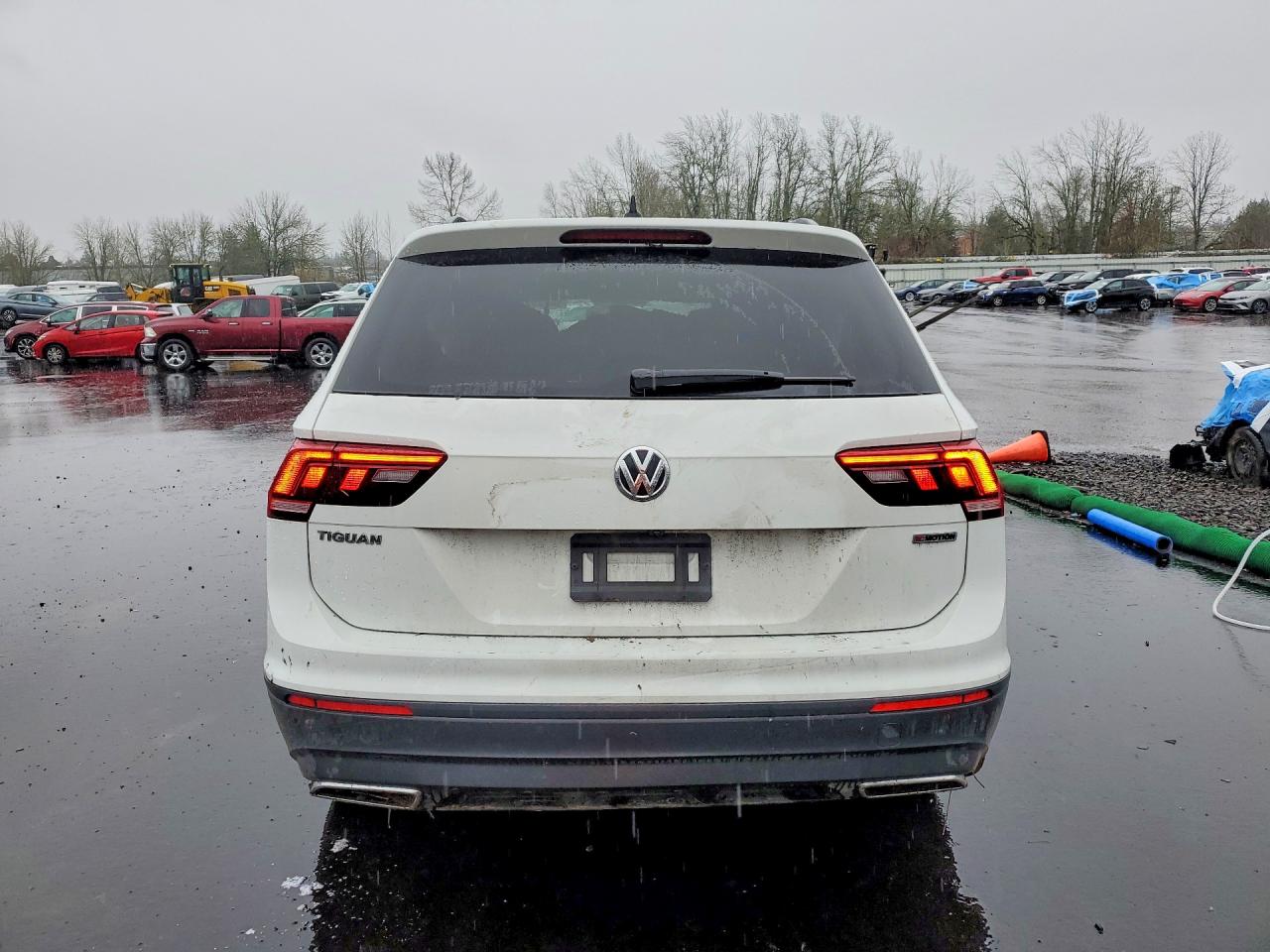 2021 VOLKSWAGEN TIGUAN S photo 11