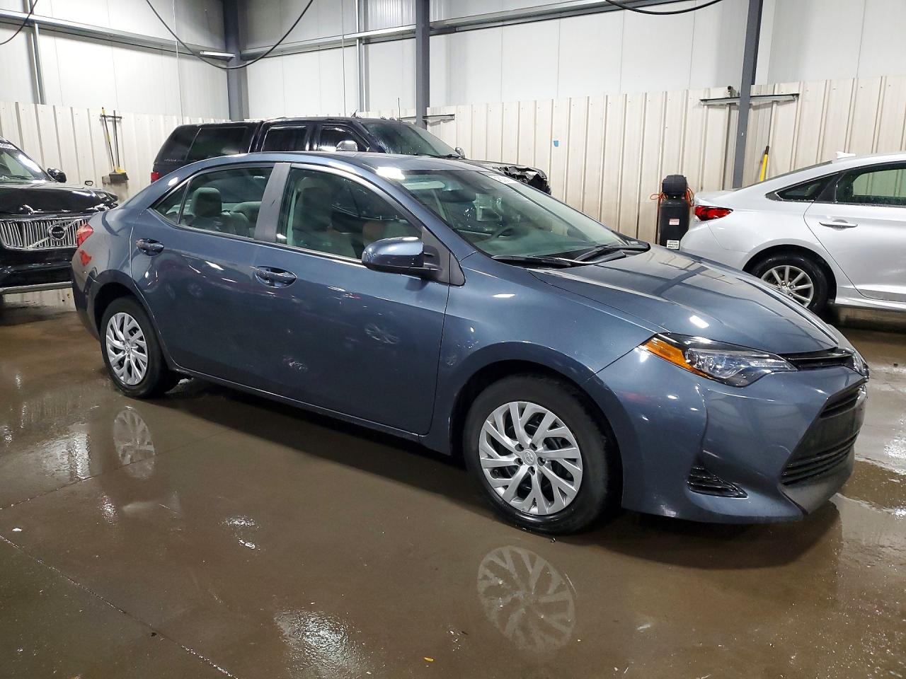 2018 TOYOTA COROLLA LE photo 7