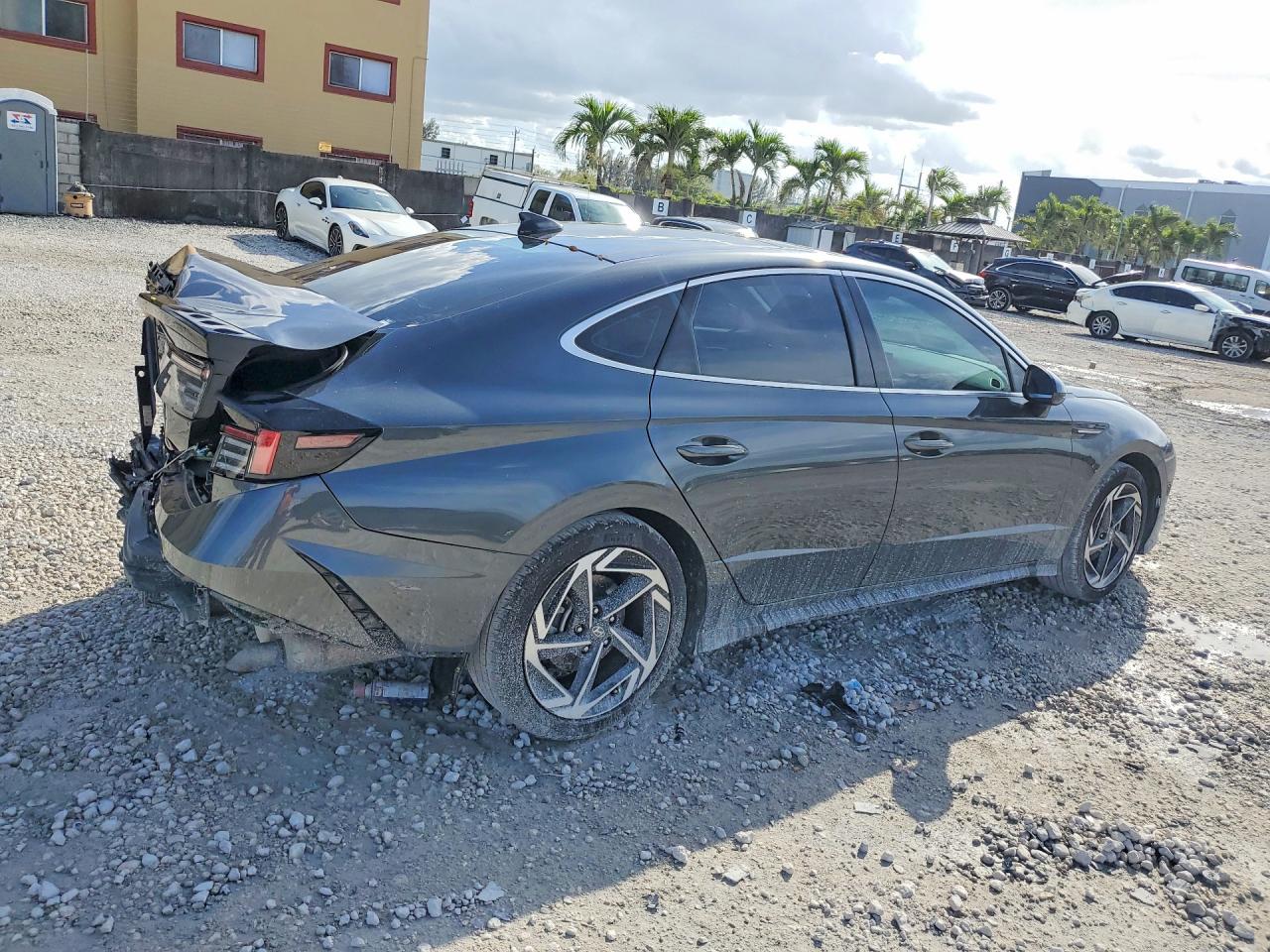 2024 HYUNDAI SONATA SEL photo 5