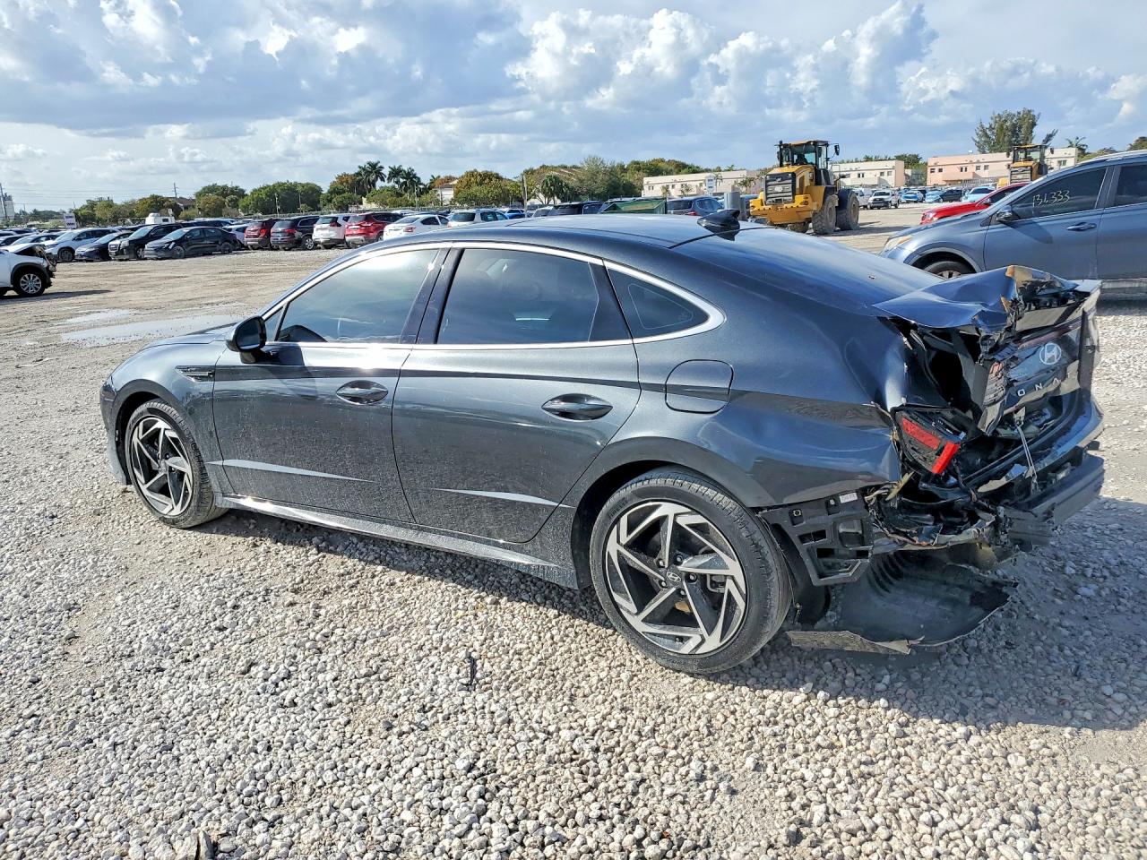 2024 HYUNDAI SONATA SEL photo 3
