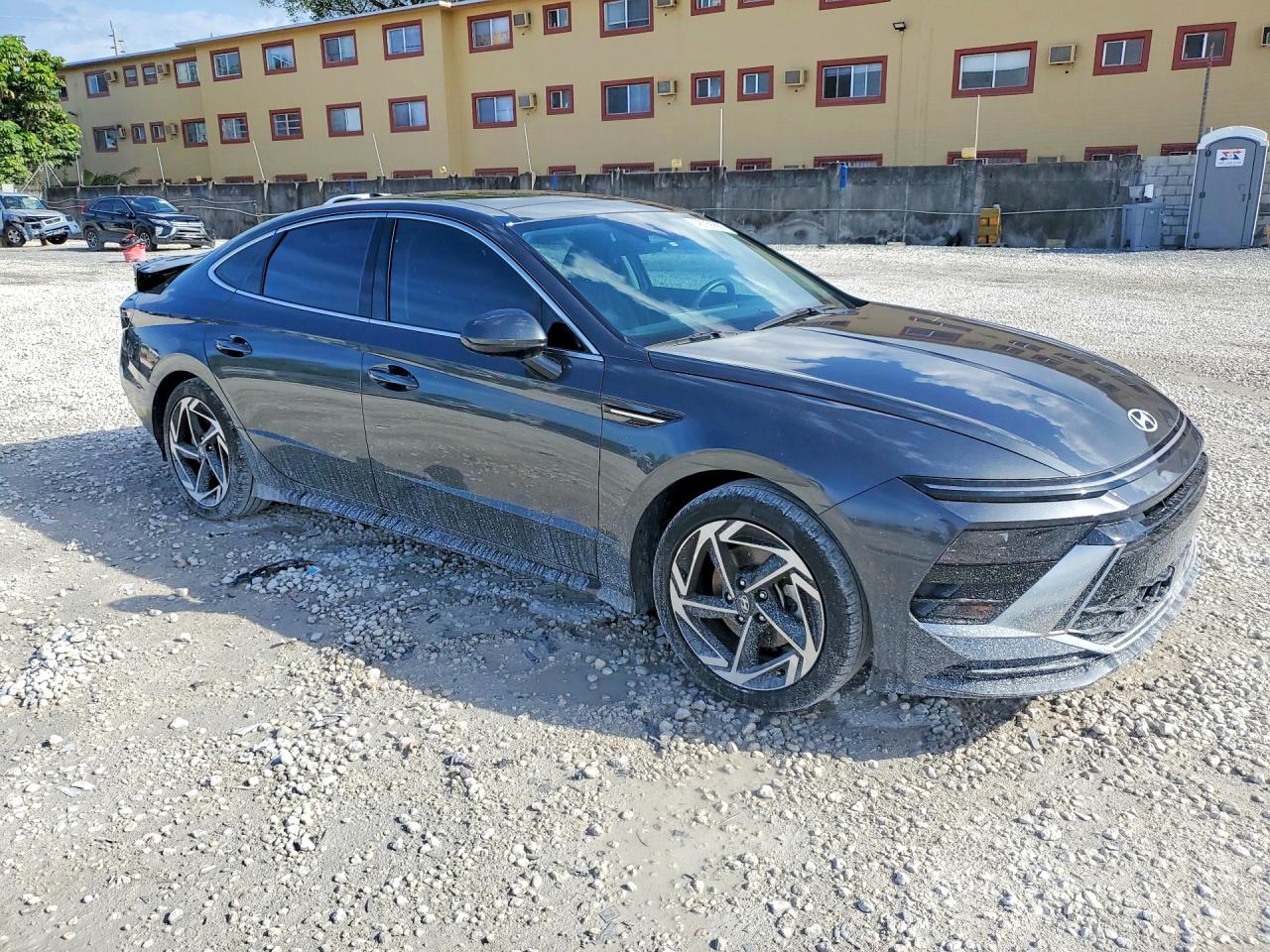 2024 HYUNDAI SONATA SEL photo 7