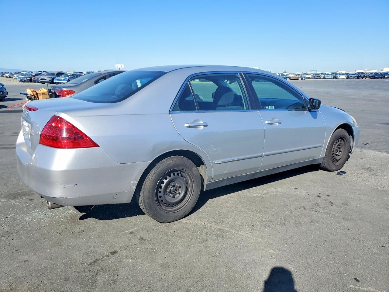 2007 HONDA ACCORD LX photo 5