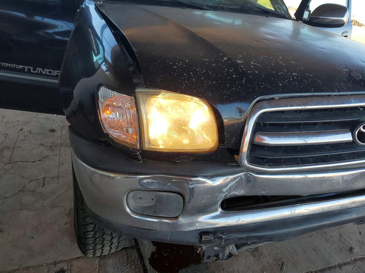 2001 TOYOTA TUNDRA SR5 photo 11