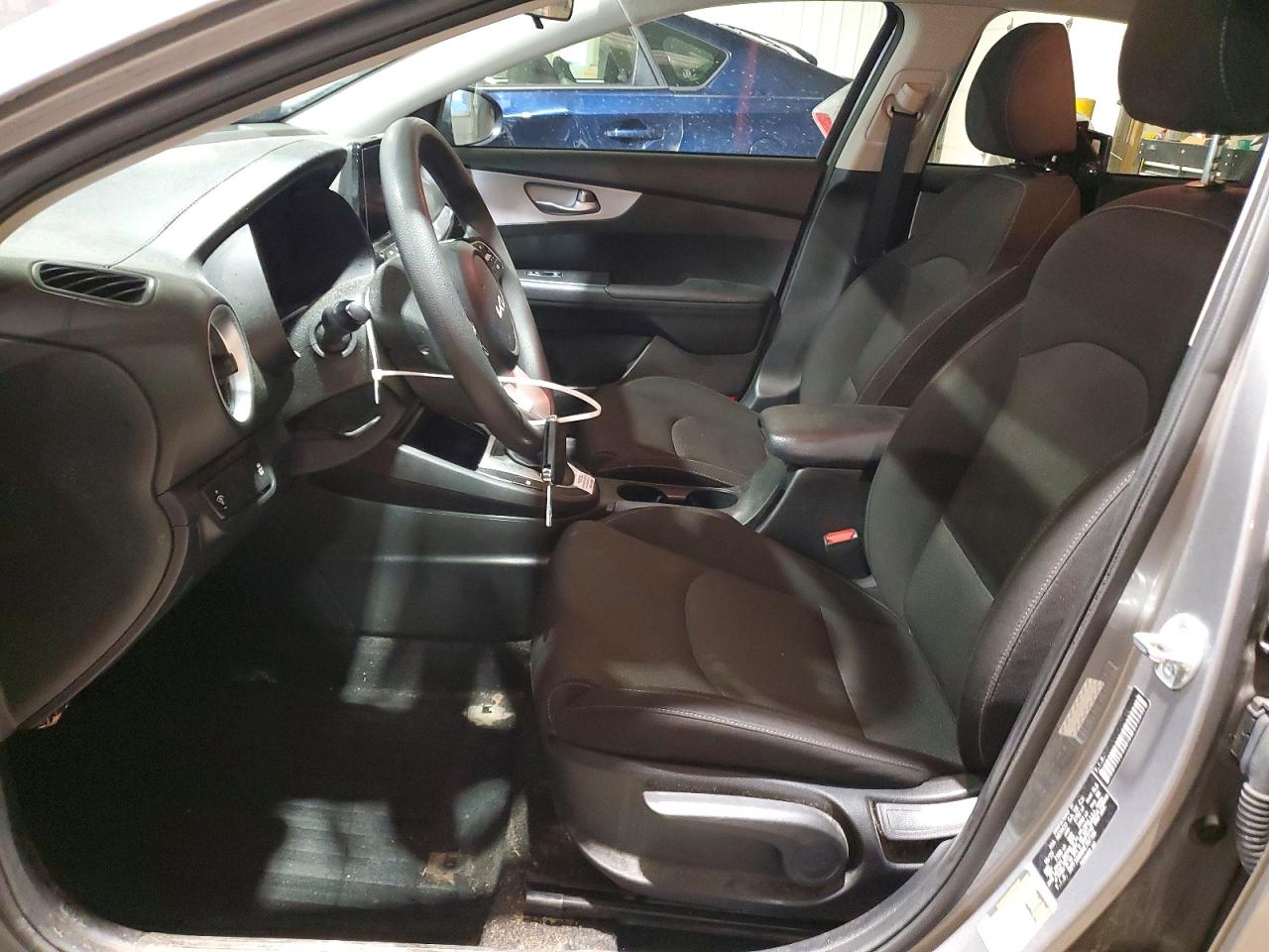 2024 KIA FORTE LXS photo 13