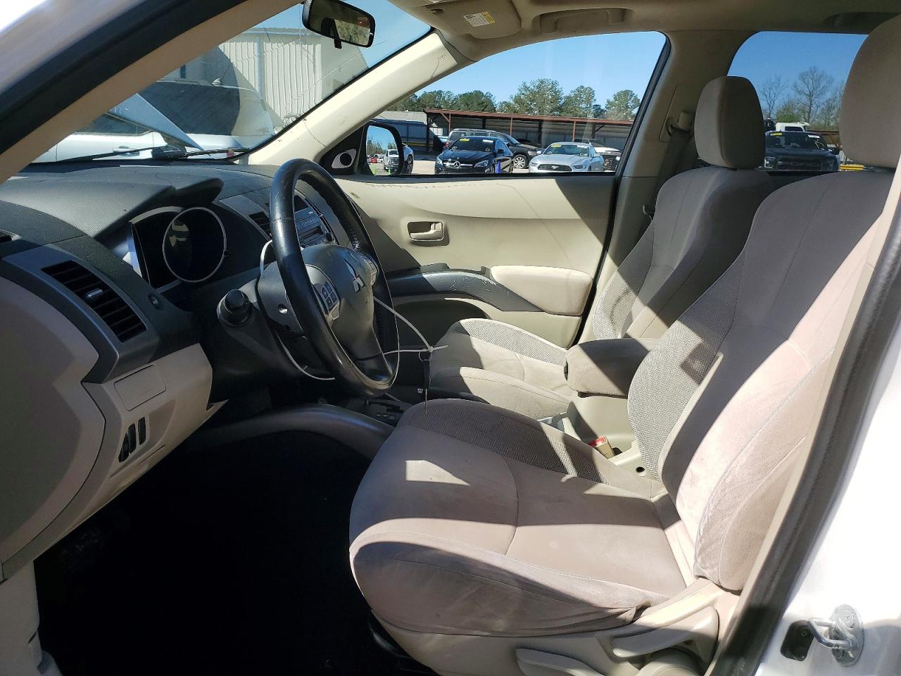2007 MITSUBISHI OUTLANDER ES photo 13