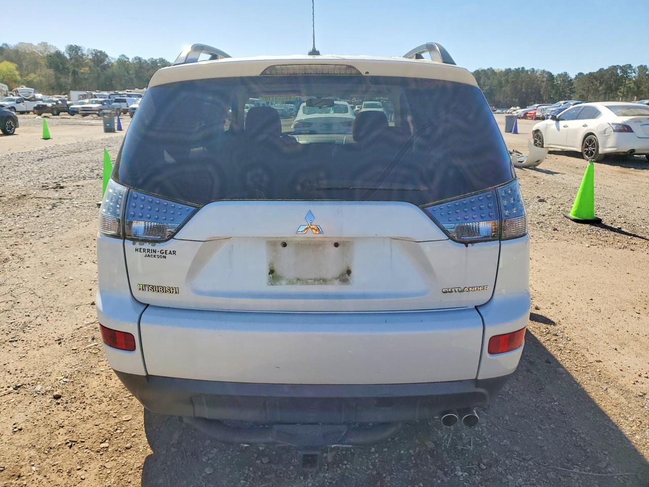 2007 MITSUBISHI OUTLANDER ES photo 11