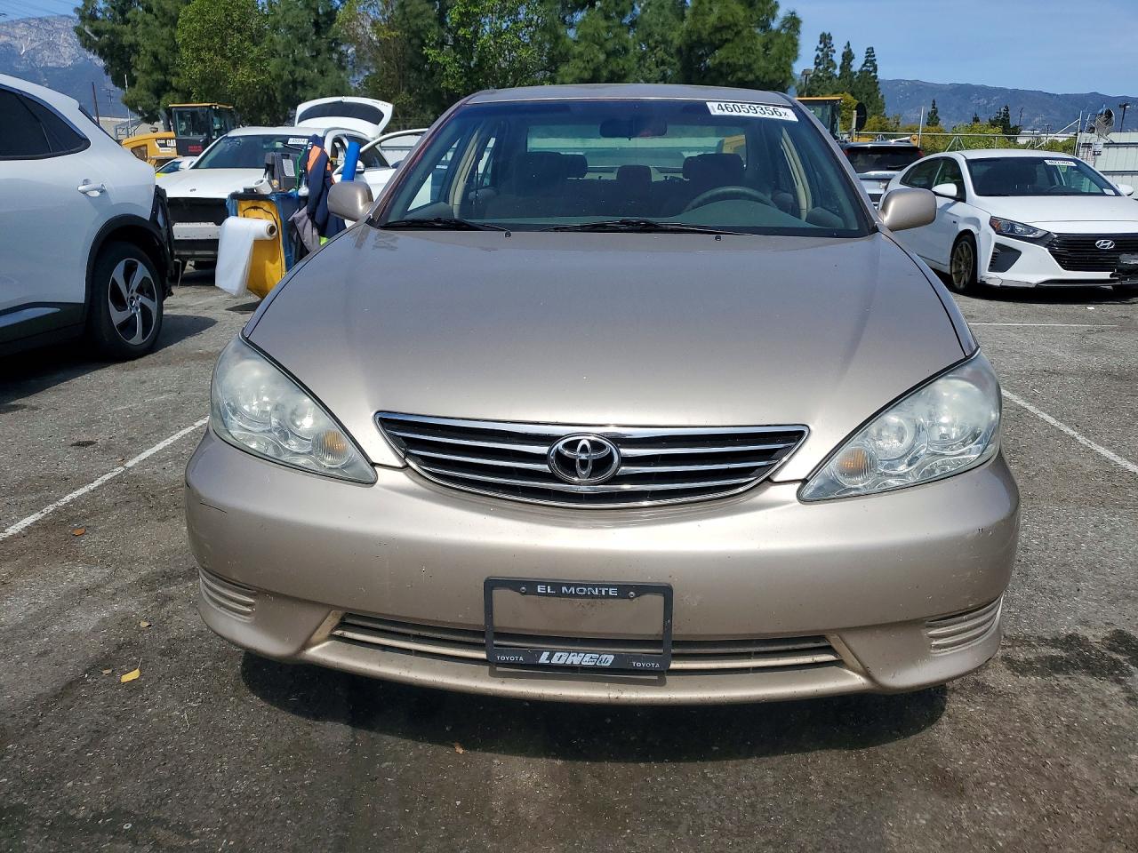 2005 TOYOTA CAMRY LE photo 5