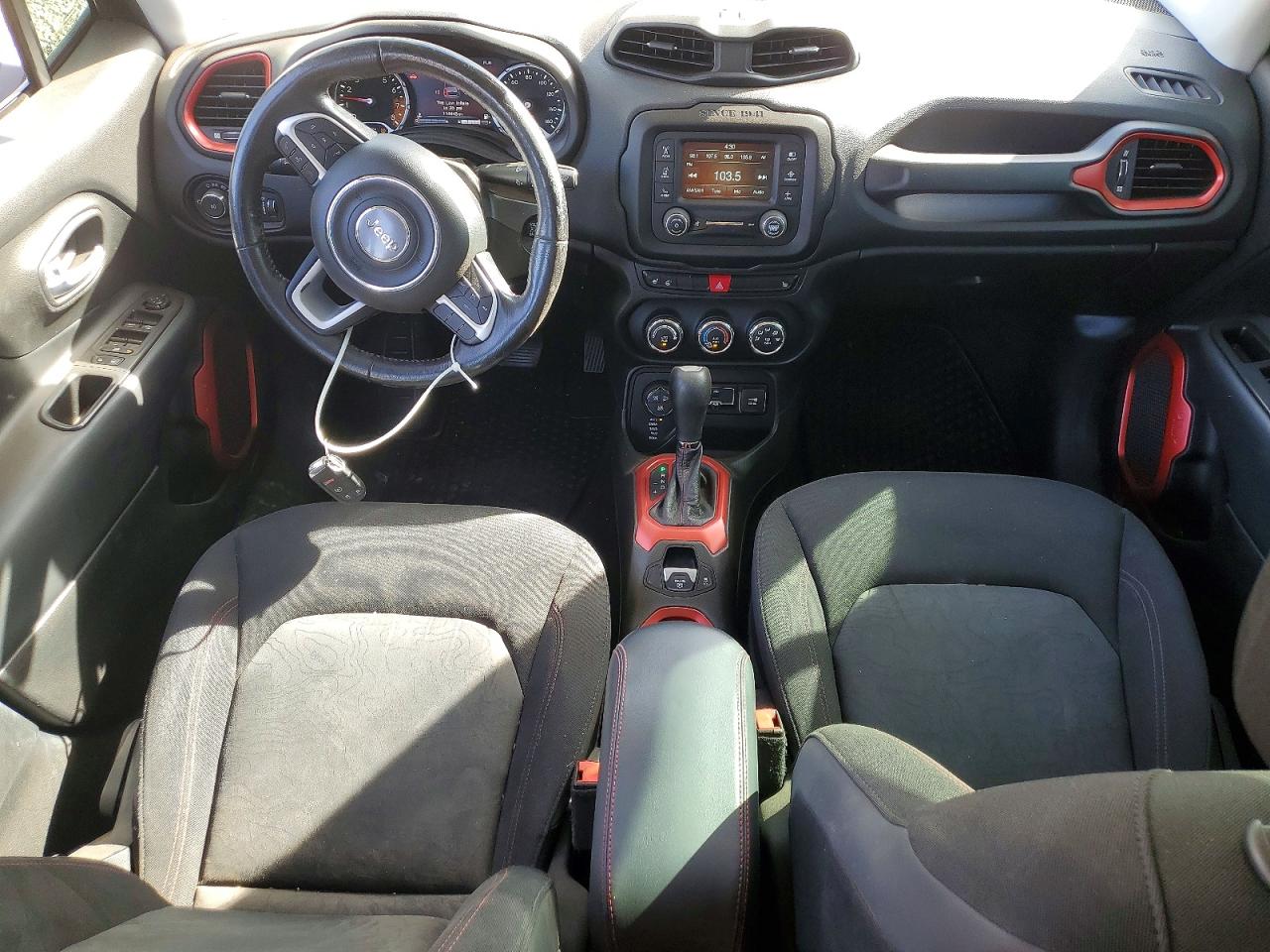 2017 JEEP RENEGADE TRAILHAWK photo 22