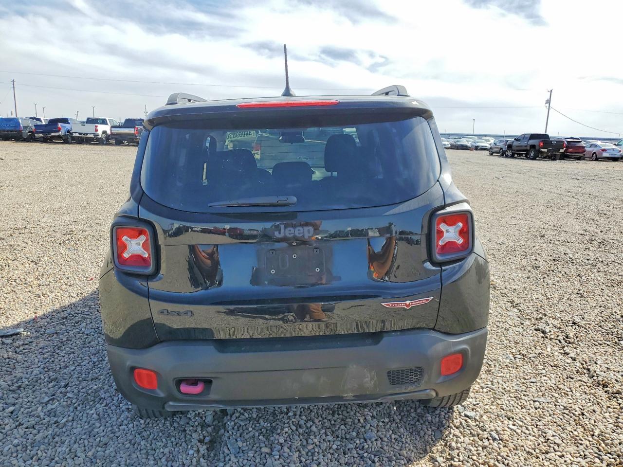 2017 JEEP RENEGADE TRAILHAWK photo 16
