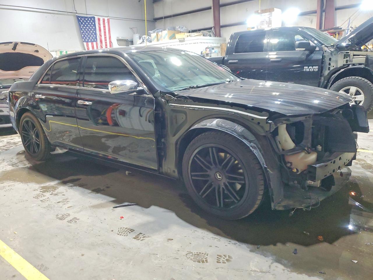 2013 CHRYSLER 300C photo 4