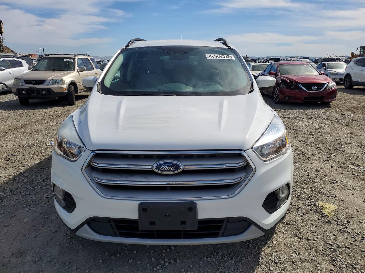 2018 FORD ESCAPE SE photo 9