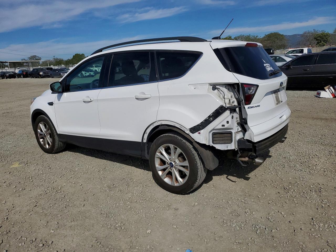 2018 FORD ESCAPE SE photo 3