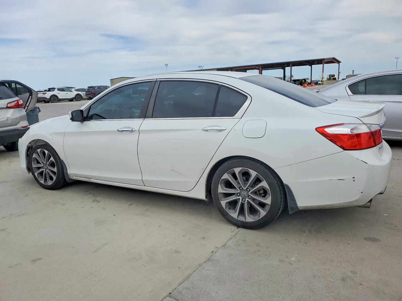 2013 HONDA ACCORD SPORT photo 3