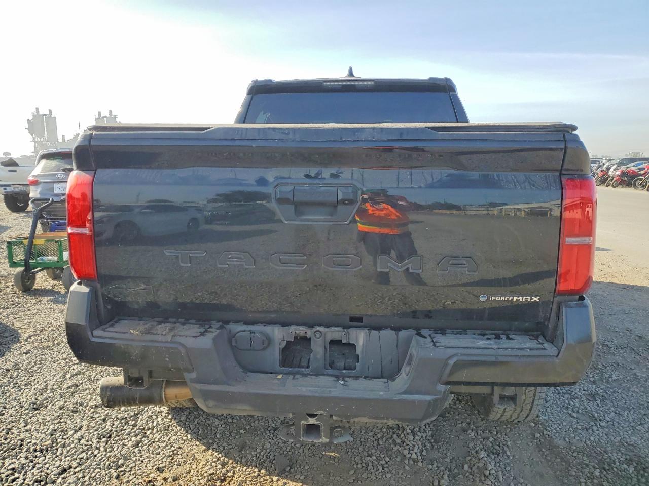 2025 TOYOTA TACOMA TRD OFF-ROAD HV photo 11