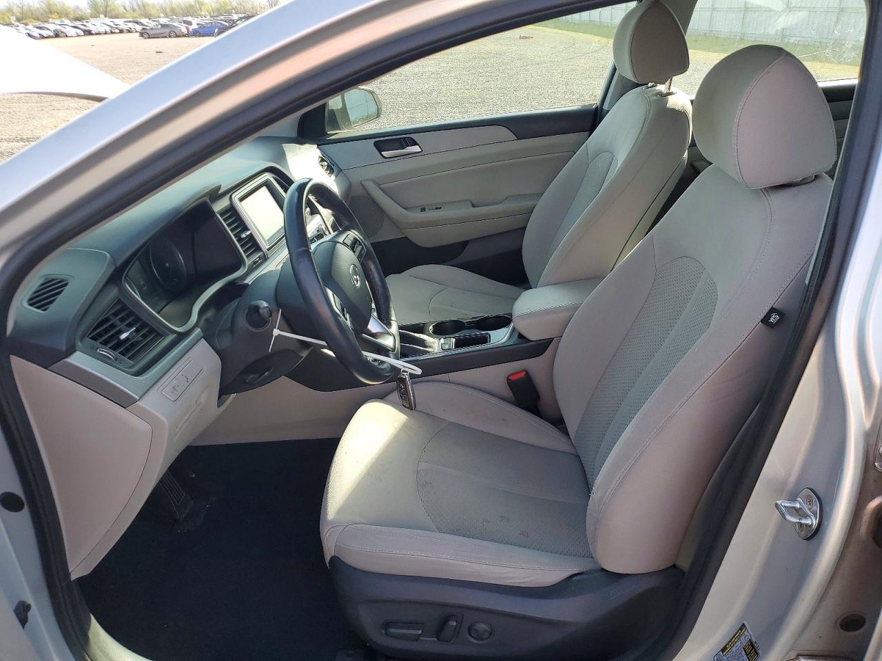 2018 HYUNDAI SONATA SEL photo 7