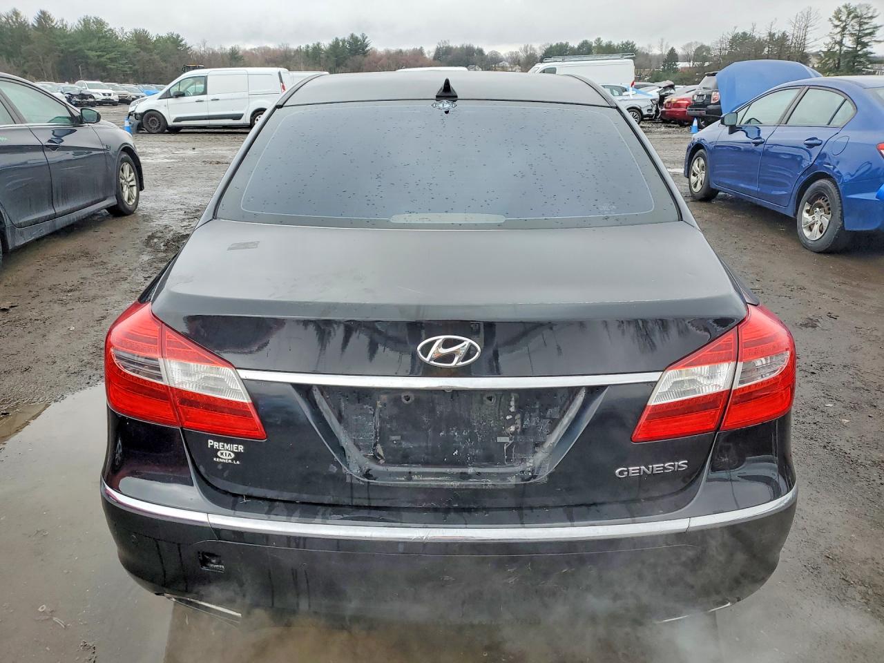 2013 HYUNDAI GENESIS 3.8L photo 16