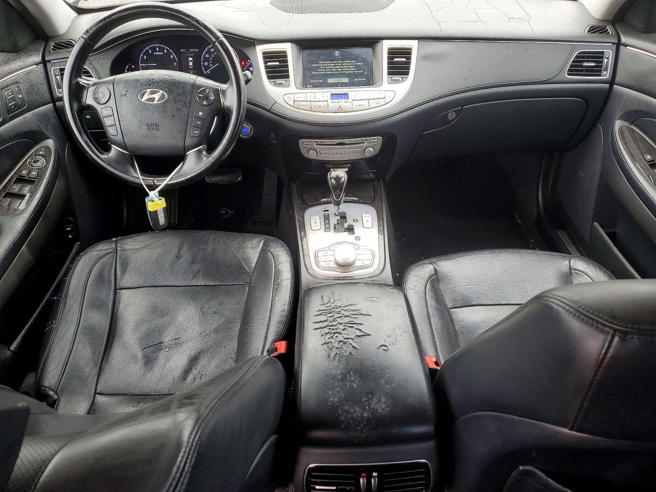 2013 HYUNDAI GENESIS 3.8L photo 22