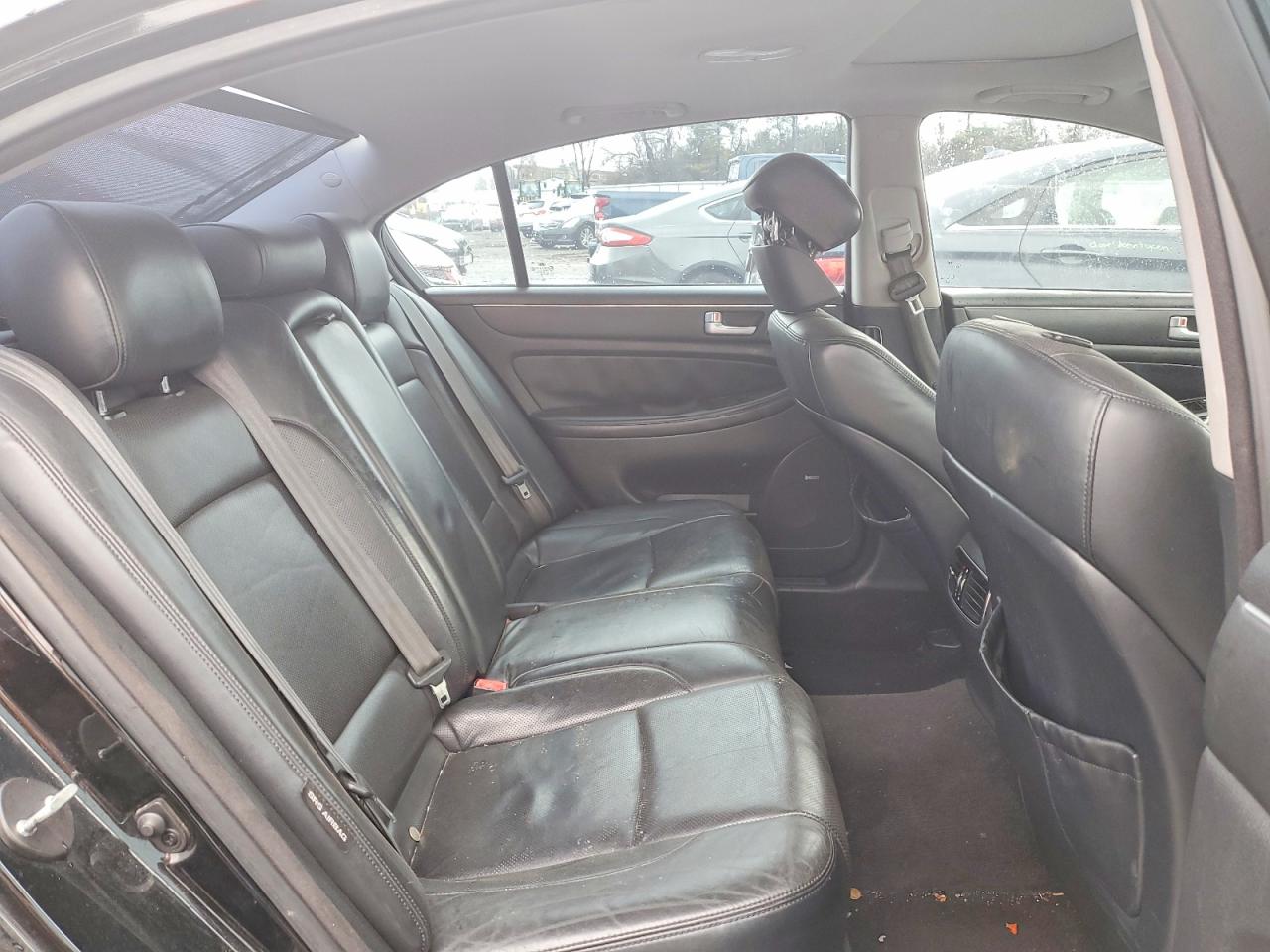 2013 HYUNDAI GENESIS 3.8L photo 28