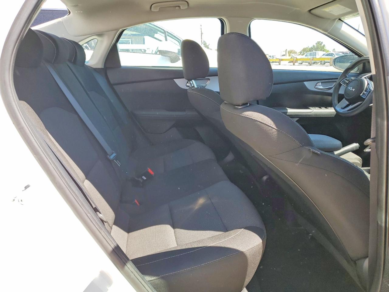 2024 KIA FORTE LXS photo 19