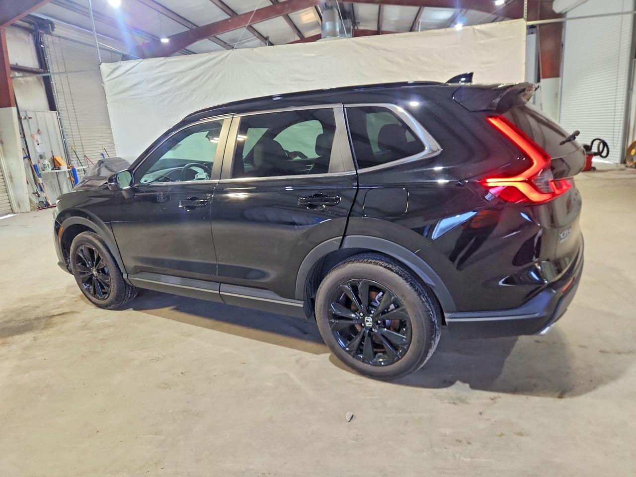 2025 HONDA CR-V SPORT TOURING photo 3