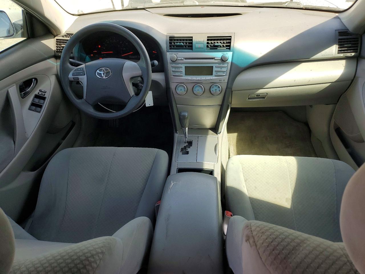 2009 TOYOTA CAMRY BASE photo 8
