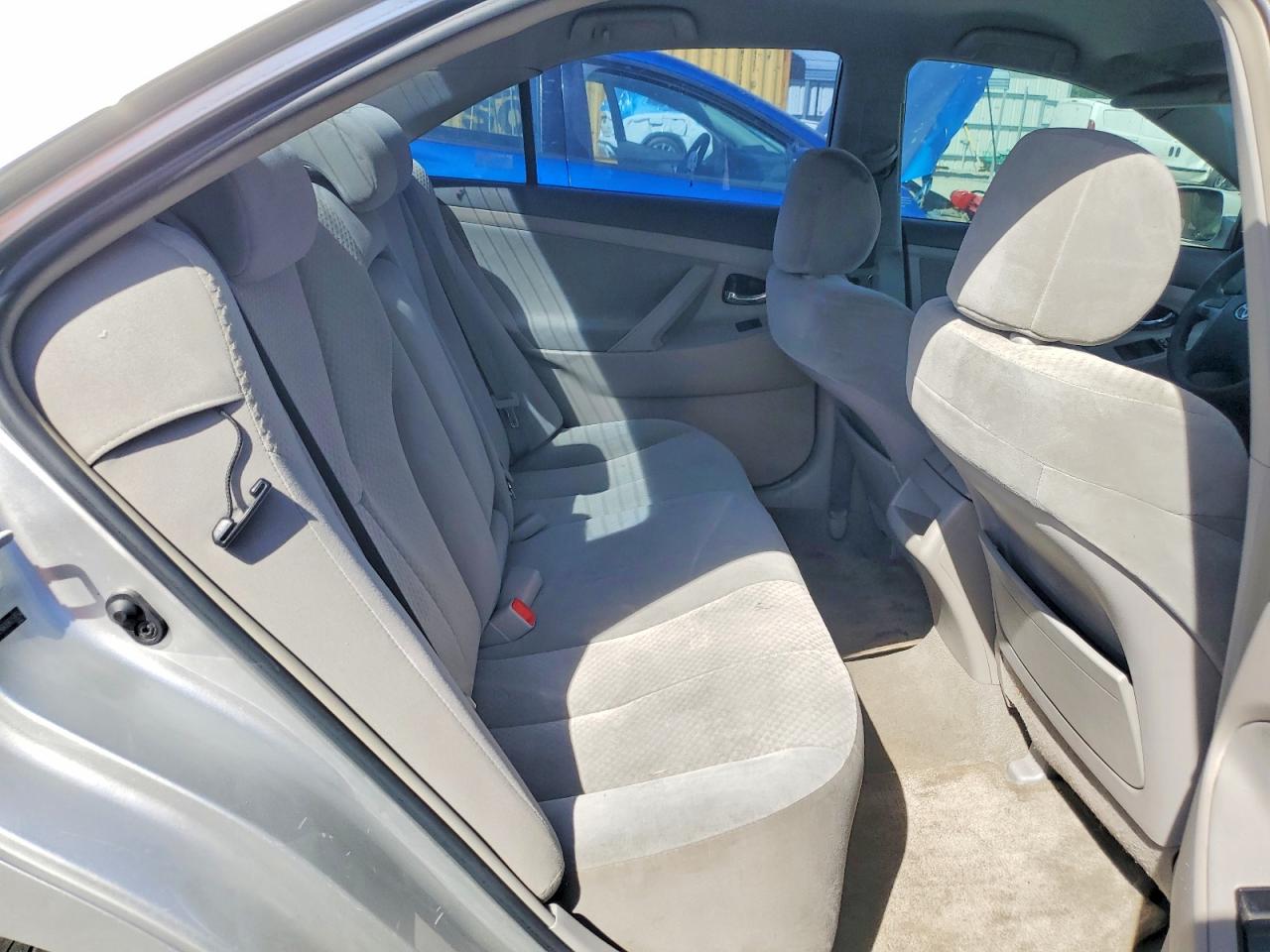 2009 TOYOTA CAMRY BASE photo 10