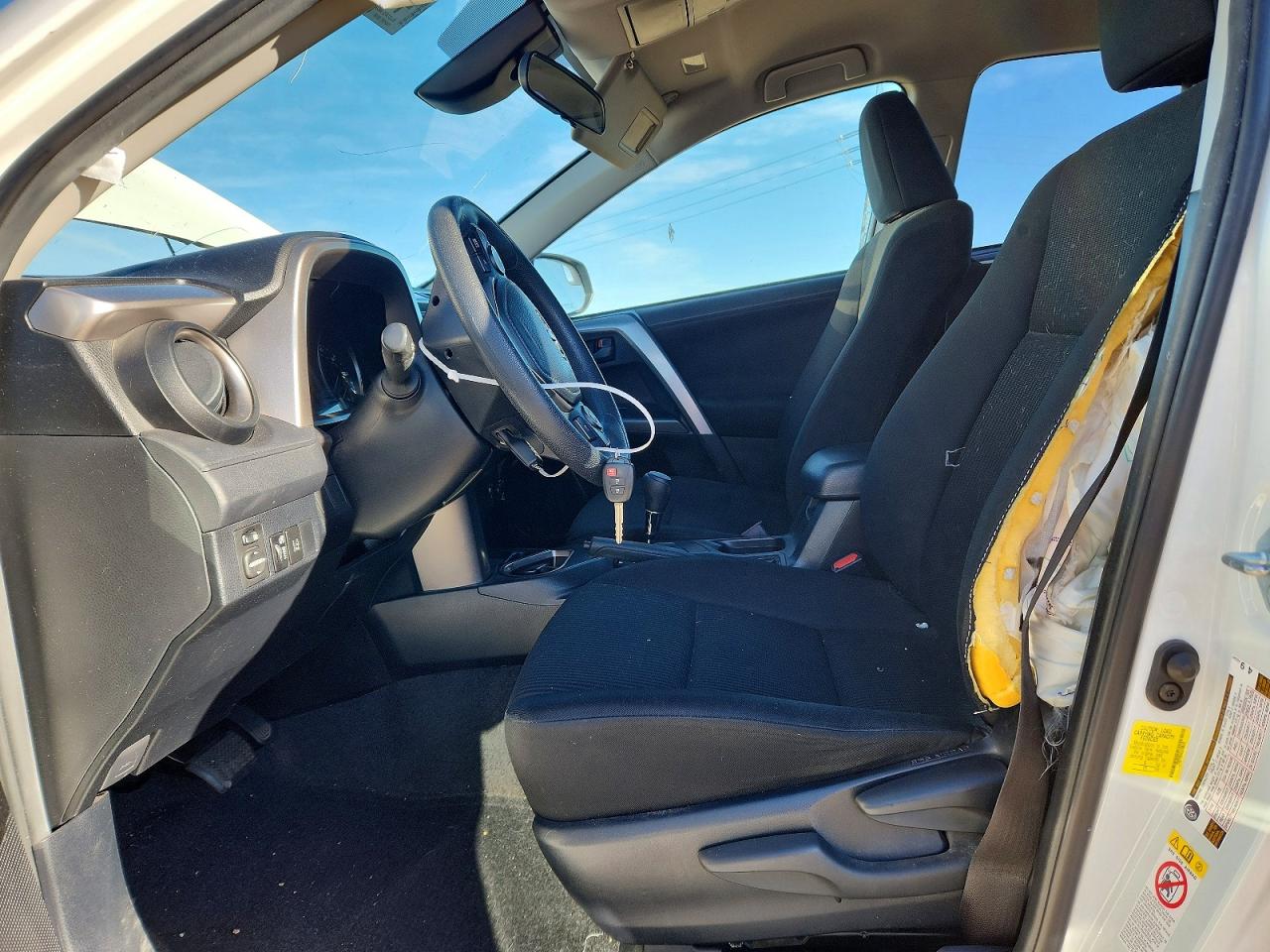 2018 TOYOTA RAV4 LE photo 13