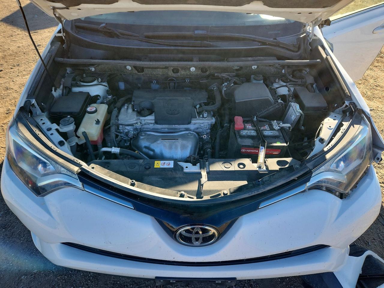 2018 TOYOTA RAV4 LE photo 23