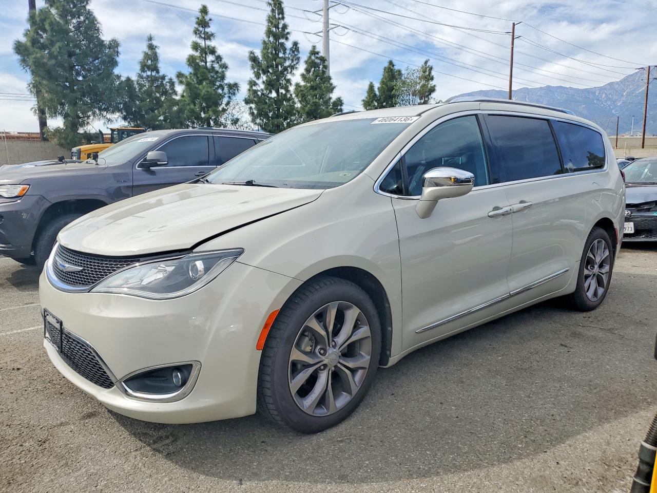 2019 CHRYSLER PACIFICA