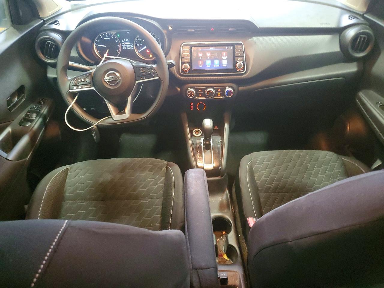 2021 NISSAN KICKS S photo 15